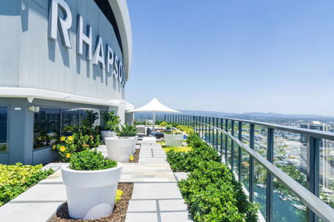 Rhapsody Resort - Official - Accommodation Brisbane 1