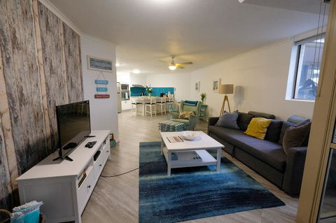 Sanctuary Beach Retreat - Accommodation Brisbane 15