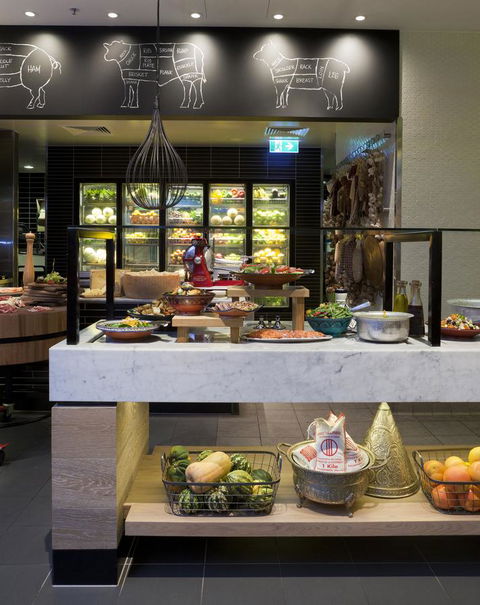 QT Gold Coast - Accommodation Brisbane 15