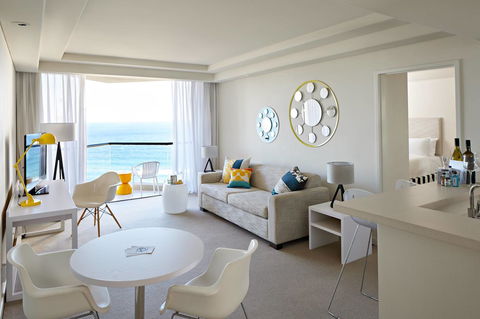 QT Gold Coast - Accommodation Brisbane 7