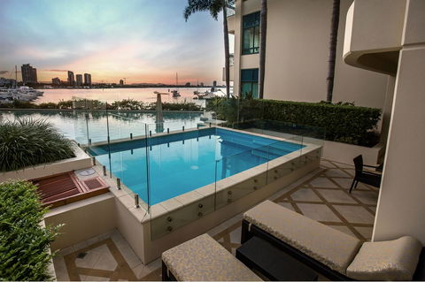 Imperial Hotel Gold Coast - Accommodation Brisbane 2