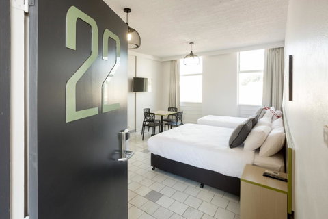 Nightcap At Emerald Star Hotel - Accommodation Brisbane 26