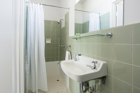 Nightcap At Emerald Star Hotel - Accommodation Brisbane 35