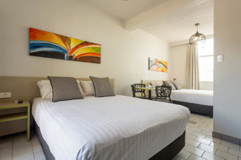 Nightcap At Emerald Star Hotel - Accommodation Brisbane 0
