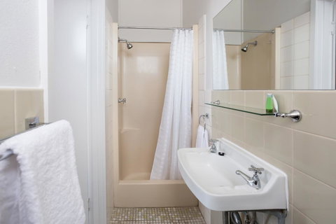 Nightcap At Emerald Star Hotel - Accommodation Brisbane 27