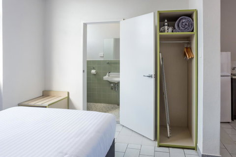Nightcap At Emerald Star Hotel - Accommodation Brisbane 13
