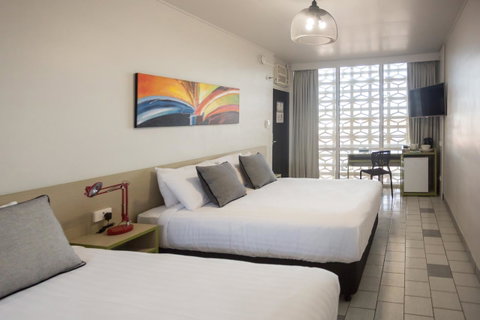 Nightcap At Emerald Star Hotel - Accommodation Brisbane 42