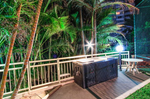 Seacrest Beachfront Apartments Surfers Paradise - Accommodation Brisbane 31