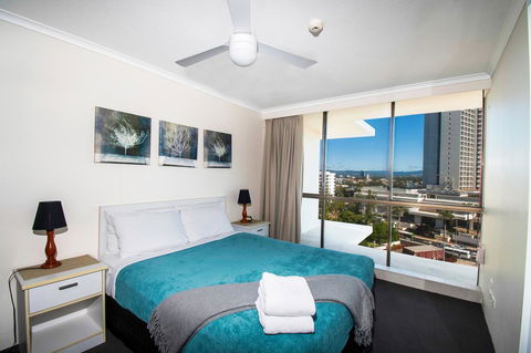 Seacrest Beachfront Apartments Surfers Paradise - Accommodation Brisbane 27