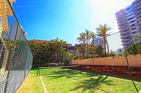 Seacrest Beachfront Apartments Surfers Paradise - Accommodation Brisbane 16