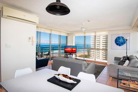 Seacrest Beachfront Apartments Surfers Paradise - Accommodation Brisbane 21