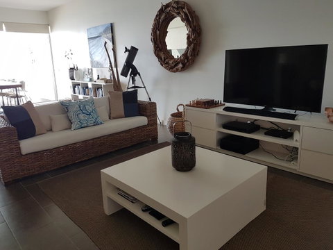 Penthouse On Bright Point - Accommodation Brisbane 2