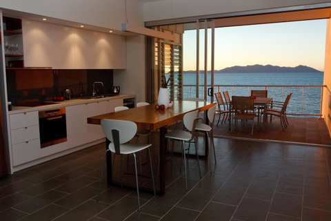 Penthouse On Bright Point - Accommodation Brisbane 12
