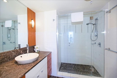The Towers Of Chevron Renaissance - Holidays Gold Coast - Accommodation Brisbane 38