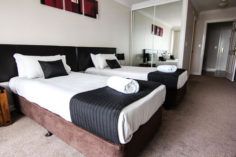 The Phoenician Resort - Accommodation Brisbane 30