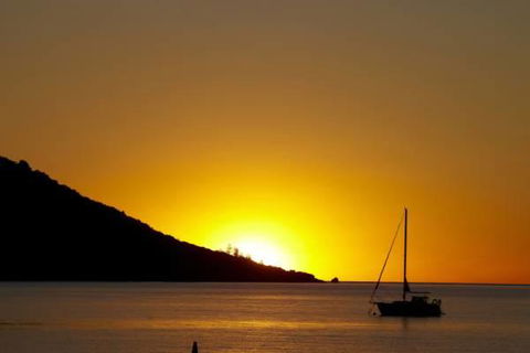 Maggies Beachfront Apartment 2 - Accommodation Brisbane 5