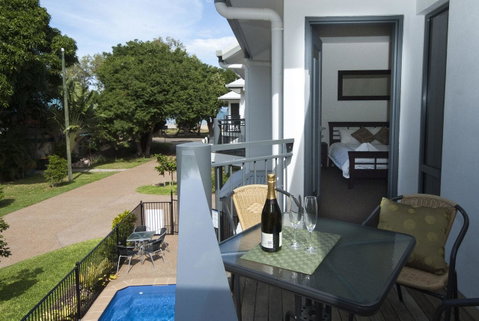 Woodville Beach Townhouse 5 - Accommodation Brisbane 4