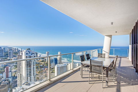 Mantra Circle On Cavill - Accommodation Brisbane 10