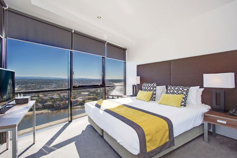Mantra Circle On Cavill - Accommodation Brisbane 39