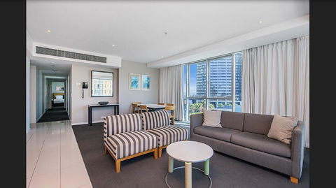 Gold Coast Private Apartments - H Residences, Surfers Paradise - Accommodation Brisbane 32
