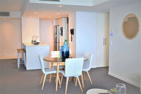 Gold Coast Private Apartments - H Residences, Surfers Paradise - Accommodation Brisbane 12