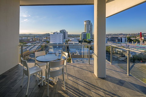 Direct Collective - Pavilion And Governor On Brookes - Accommodation Brisbane 1