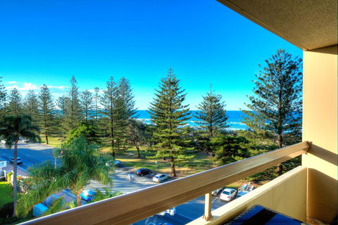 Oceania On Burleigh Beach - Accommodation Brisbane 0