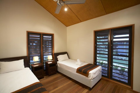 Pure Magnetic Villa 9 - Accommodation Brisbane 11