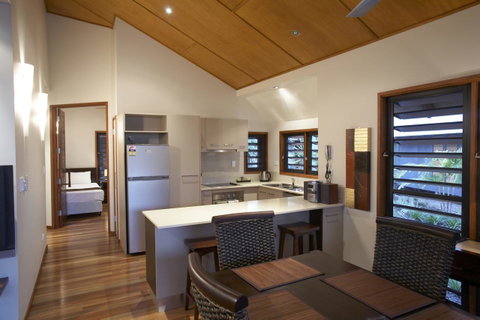 Pure Magnetic Villa 9 - Accommodation Brisbane 2