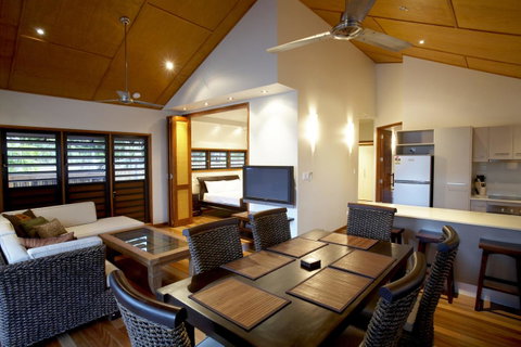 Pure Magnetic Villa 9 - Accommodation Brisbane 7