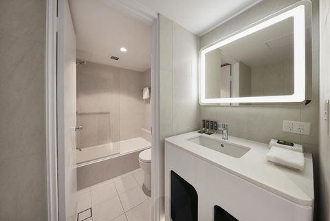 Novotel Surfers Paradise - Accommodation Brisbane 13