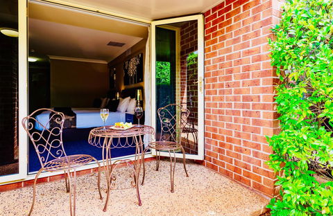 Ambassador On Ruthven - Accommodation Brisbane 17