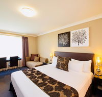 Best Western Plus Ambassador On Ruthven Motor Inn - Accommodation Brisbane