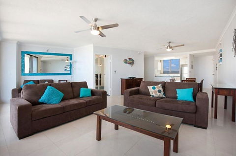 Surfers International Apartments - Accommodation Brisbane 11