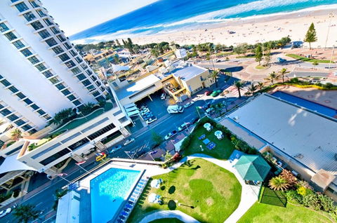 Surfers International Apartments - Accommodation Brisbane 5