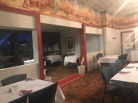 Emerald Central Hotel Official - Accommodation Brisbane 5