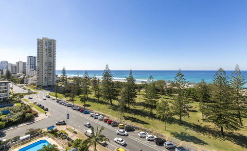 South Pacific Plaza - Official - Accommodation Brisbane 35