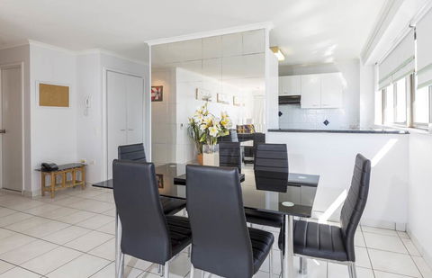 South Pacific Plaza - Official - Accommodation Brisbane 19