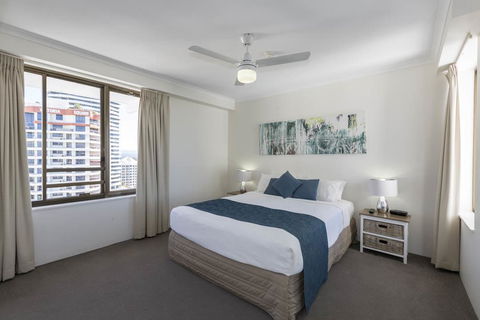 South Pacific Plaza - Official - Accommodation Brisbane 10