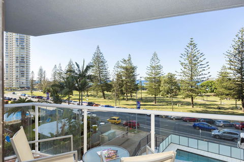 South Pacific Plaza - Official - Accommodation Brisbane 43