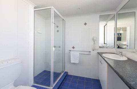 South Pacific Plaza - Official - Accommodation Brisbane 23