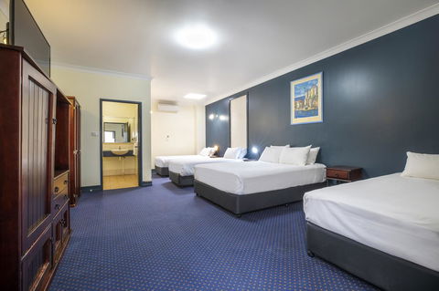 Nightcap At Atherton Hotel - Accommodation Brisbane 0