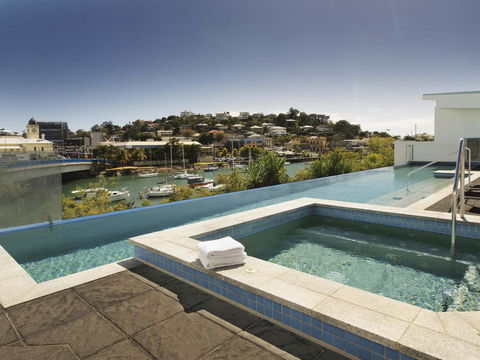 Oaks Townsville Gateway Suites - Accommodation Brisbane 2