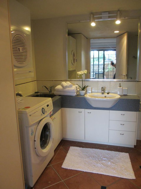 Powerhouse Apartments - Accommodation Brisbane 6