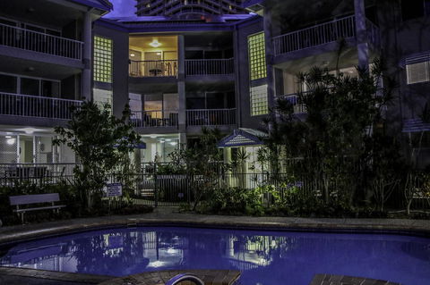 Surfers Beach Holiday Apartments - Accommodation Brisbane 23