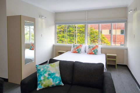 Palm Beach Hotel - Accommodation Brisbane 11