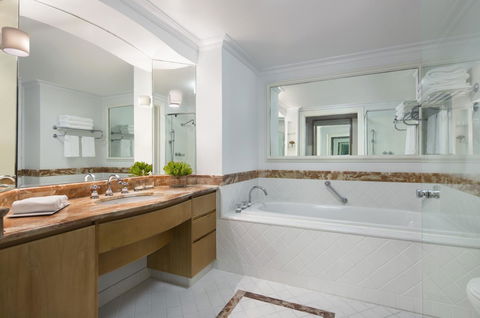 JW Marriott Gold Coast Resort & Spa - Accommodation Brisbane 11
