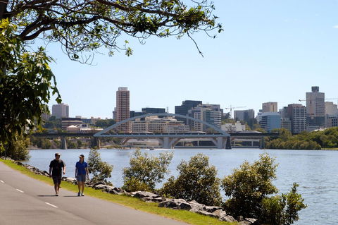 Central Cosmo Apartment Hotel - Accommodation Brisbane 8