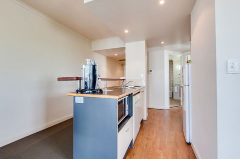 Central Cosmo Apartment Hotel - Accommodation Brisbane 10