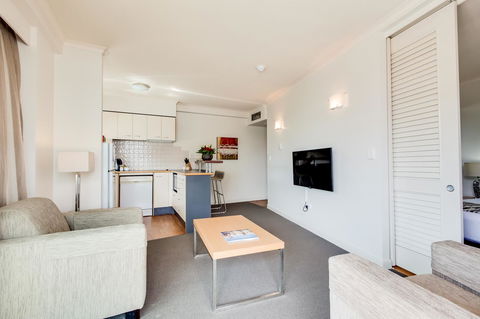 Central Cosmo Apartment Hotel - Accommodation Brisbane 31